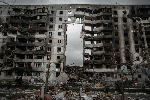 A destroyed building in the Ukraine. 