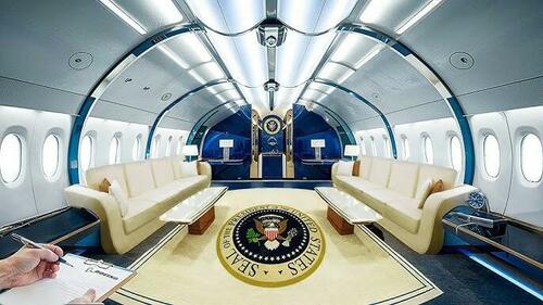 WH Correspondents Seethe Over 'New Media' Policies, Lack Of Wire Reporters On Air Force One thumbnail