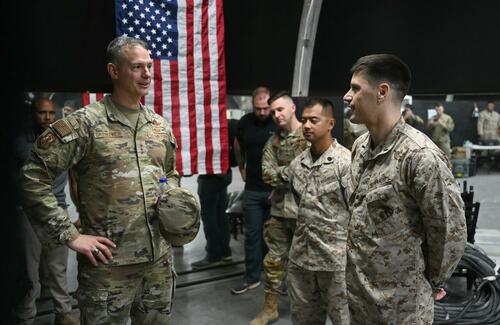 Trump Nominates Slew Of New Generals To Command Europe, Mideast & Africa thumbnail