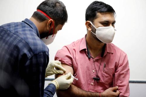 b167 - Indyjski szczep COVID - W weekend Indian Express poinformował, że stwierdzono, że wariant B.1.617 powoduje znaczną część rozprzestrzeniania się epidemii w Odisha, obejmując około 50% zgłoszonych przypadków. Co ciekawe, w Odisha nie znaleziono ani jednej próbki brytyjskiego wariantu B.1.1.7 ani potrójnego mutanta B.1.618 (który ostatnio stwierdzono, że jest bardziej rozpowszechniony w Zachodnim Bengalu), co sugeruje, że pierwotny szczep indyjski rozprzestrzenia się. najszybszy.