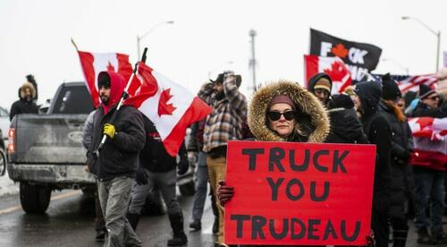 Trudeau bringt „Notstandsgesetz“ auf den Weg und droht Crowd-Funding-Plattformen mit „Terrorismus-Finanzierung“ für Demonstranten