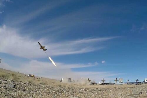 Illustration : Exercice d'entraînement de drone de l'armée iranienne, via Reuters