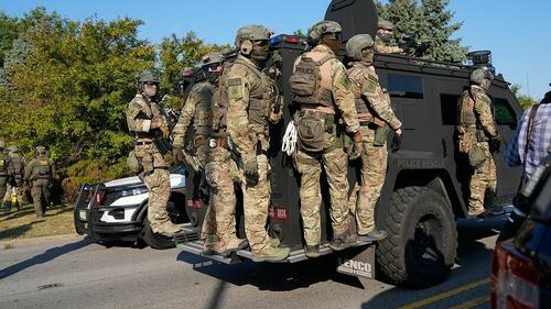 ICE Agents Ambushed ‘By 10 Cars’ In Chicago Suburb, Attackers Armed With Semi-Automatic Weapon: DHS