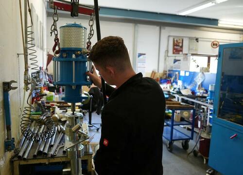 Germany's Machinery Industry Faces Catastrophic Collapse thumbnail