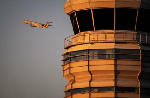 US Flight-Cuts Frozen At 6% As More Controllers Show Up For Work US Flight-Cuts Frozen At 6% As More Controllers Show Up For Work