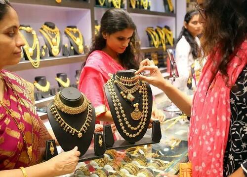 ​The Mad Dash In India To Buy Gold – Tyler Durden