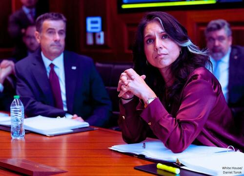 Media PSYOP 'Operation Mockingbird' Still Targeting Americans: Gabbard thumbnail