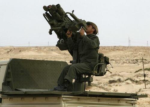 Maduro Boasts He's Moved Thousands Of Russian Anti-Air Missiles To Venezuela's Coast thumbnail