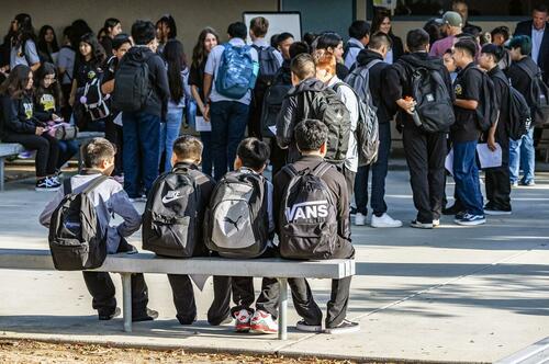 Middle Schoolers' Reading & Math Scores Remain Below Pre-Pandemic Levels, US Results Show