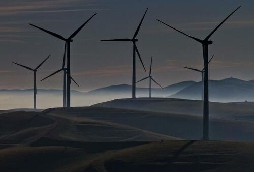 America's Largest Wind Farm To Begin Operations This Month