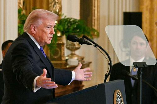 Trump Accepts White House Correspondents' Dinner Invitation For First Time