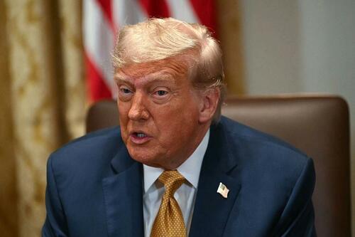 Federal Judge Issues New Nationwide Block Targeting Trump's Birthright Citizenship Order thumbnail
