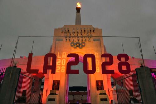 US Olympics Committee Bans Men From Women's Sports, Says It's Aligning With Presidential Order thumbnail