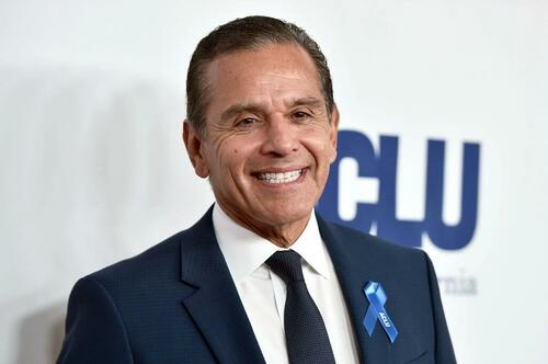 Los Angeles Mayor Bass Endorses Former Mayor For Governor Los Angeles Mayor Bass Endorses Former Mayor For Governor
