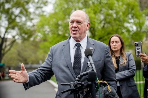 Trump Hails “Very Good Call” With Walz As He Sends “Tough But Fair” Tom Homan To Minnesota Trump Hails “Very Good Call” With Walz As He Sends “Tough But Fair” Tom Homan To Minnesota