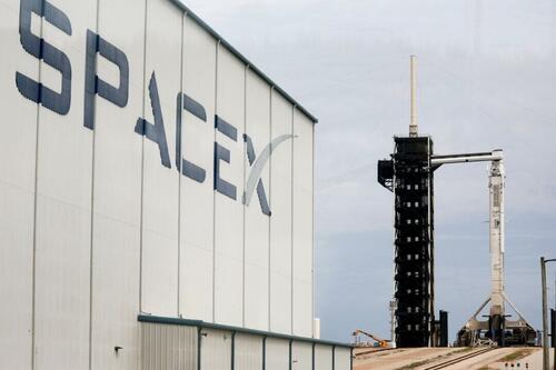 Democrat Lawmakers Seek Pentagon Probe Of SpaceX Over Potential China-Linked Investment thumbnail