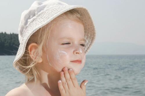 ​Study Links Children’s Skin Care Products To Hormone-Disrupting Chemical – Tyler Durden