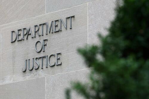 DOJ Proposes Restoration Of 2nd Amendment Rights For Some Convicted Felons thumbnail