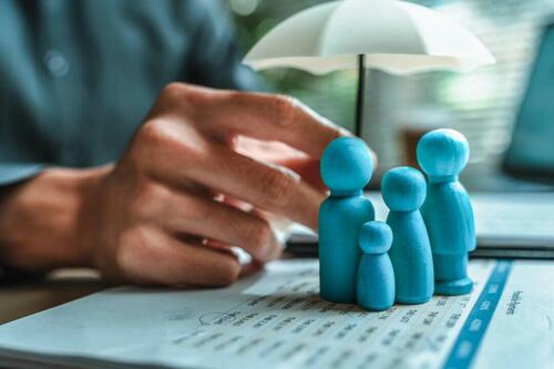 Is An Irrevocable Life Insurance Trust Right For You? Are You Super Rich?