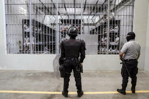 CBS Finally Airs Updated ’60 Minutes’ Report On US Deportations To Salvadoran Prison