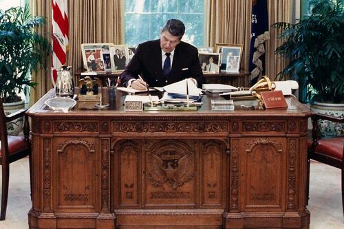 <div>The Surprising History Of The President's 'Resolute' Desk</div>