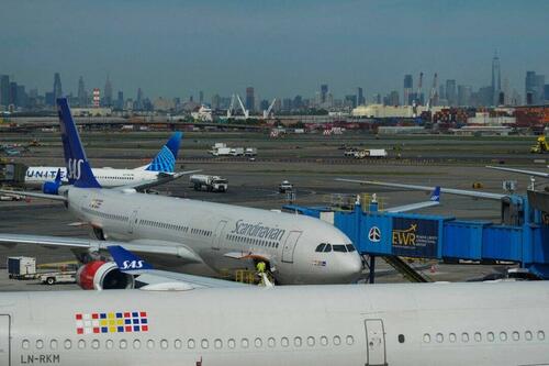 US Airports Experience Delays Due To Staffing Issues Caused By Shutdown: Duffy