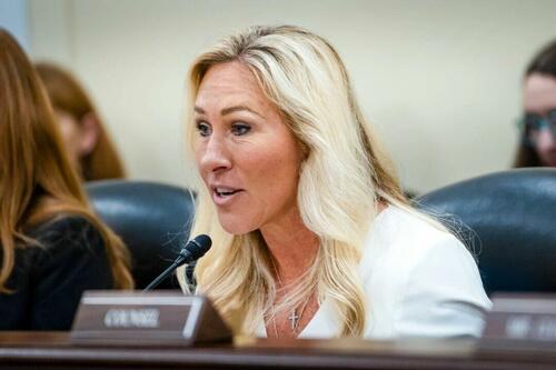 "Children Are NOT Experiments": House-Passes Bill Criminalizing Transgender Treatments For Minors