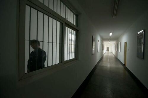 Wave Of Suicides Among Chinese Entrepreneurs Signals Deepening Crisis In Private Sector: Expert thumbnail