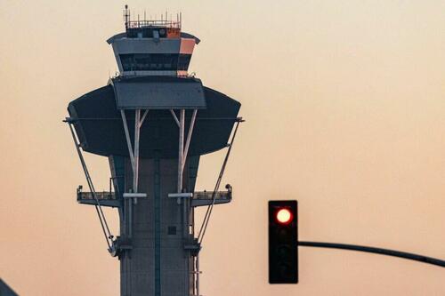 Air Traffic Controllers Ask Public For Donations As Shutdown Drags On