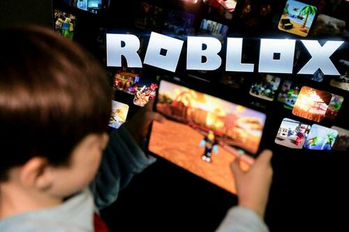 Child Safety Groups Urge FTC To Investigate Roblox
