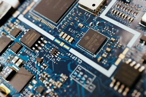 Beijing To Pause Probes Into US Chipmakers: White House thumbnail