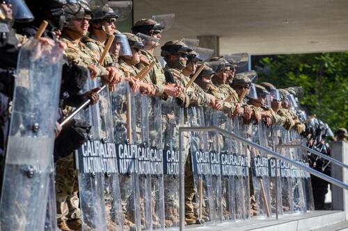 Army General Says Marines May Temporarily Detain Protesters In LA