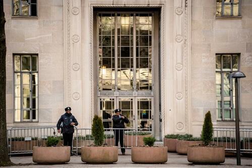 US Charges Chinese Man Accused Of Hacking Into Universities to Steal COVID-19 Research thumbnail