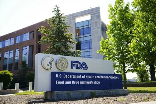 Top FDA Official Discloses She Never Received COVID-19 Vaccine