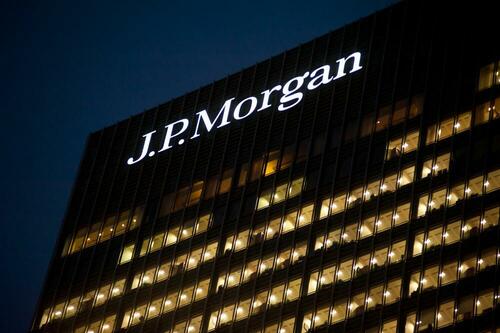 <div>JPMorgan's Investment Banking Fees Slide 50% In Q3</div>