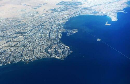 Gulf Bond Boom: Record Borrowing Fuels Race To Future-Proof Against Hormuz Shutdown