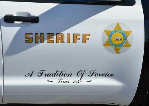 <div>Four L.A. Sheriff's Department Employees Commit Suicide In A 24 Hour Period</div>