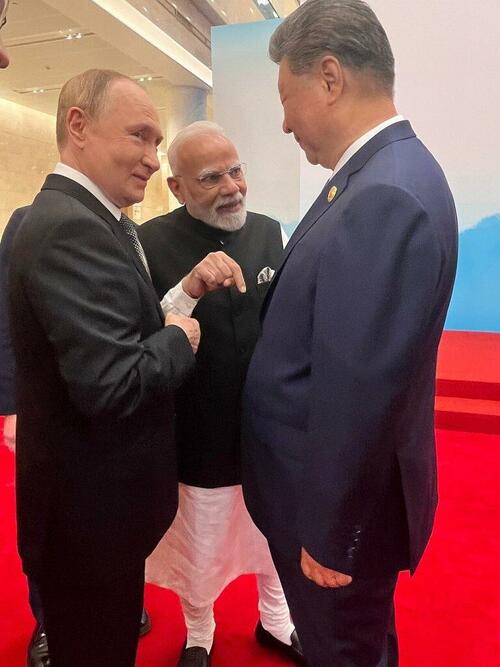 The End Of The Unipolar World Order – A Tectonic Shift Away From The West thumbnail