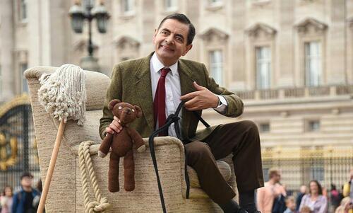 Mr. Bean Actor Says The Electric Car ‘Honeymoon’ Is Over