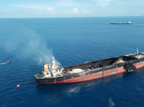 Putin Orders FSB Security Clearance For Ships Entering Russian Ports After Sabotage Blasts thumbnail