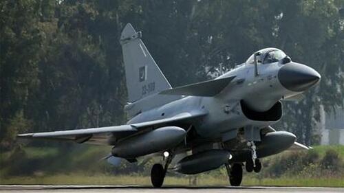 Pakistani Warplanes Land In Saudi Arabia For Start Of Mutual Defense Pact