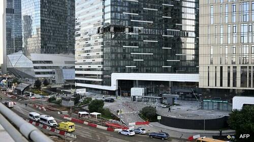 Over 30 Kamikaze Drones Sent On Moscow Overnight, Shutting Down Airports