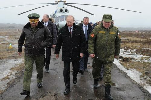 Putin Offers US A Temporary Nuclear Control Deal “To Prevent New Arms Race”