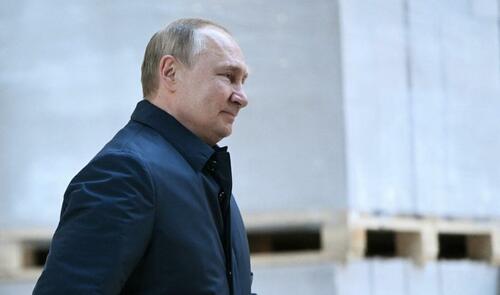 Putin Reminds West That Russia Has World's Most Advanced Nuclear Weapons
