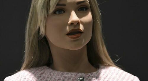 NY School District Pauses Classroom Humanoid Robot Amid Privacy Concerns