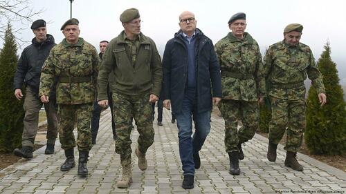 Serbia Puts Troops On ‘Full Combat Readiness’ As Main Kosovo Border Crossing Shut