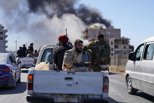 Nearly 1,000 Killed In Clashes In Syria's South, With 80,000 Displaced thumbnail