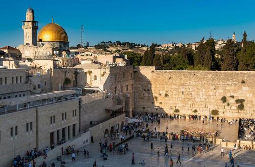 ​Israeli Group Practices Red Heifer Ritual In Front Of Al-Aqsa Mosque – Tyler Durden