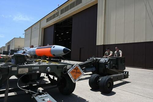 US Tests Thermonuclear Bomb Without Warhead In Nevada Desert thumbnail