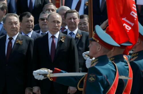 Zelensky's Truce Refusal Poses Direct Threat To Visiting Leaders For Victory Day: Kremlin thumbnail